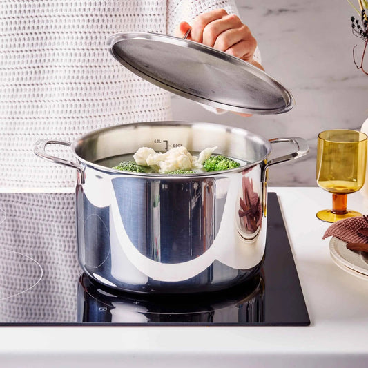 5-Ply Stainless Stock Pot with Lid, 7-Qt by Alva Cookware