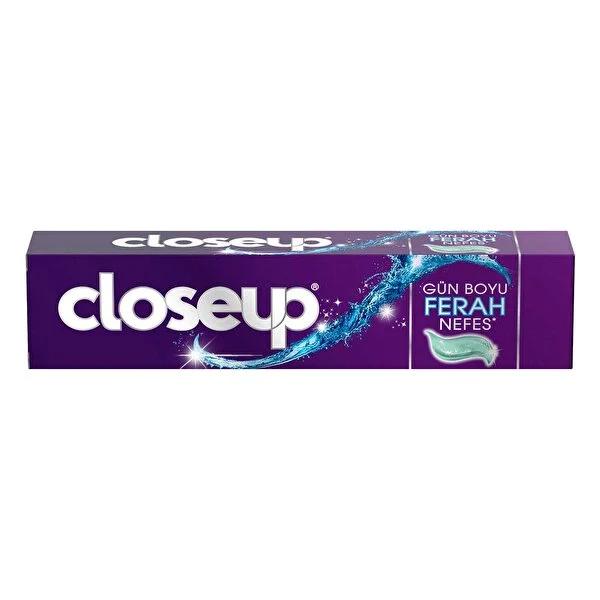 Closeup Eucalyptus Fresh gel toothpaste with zinc