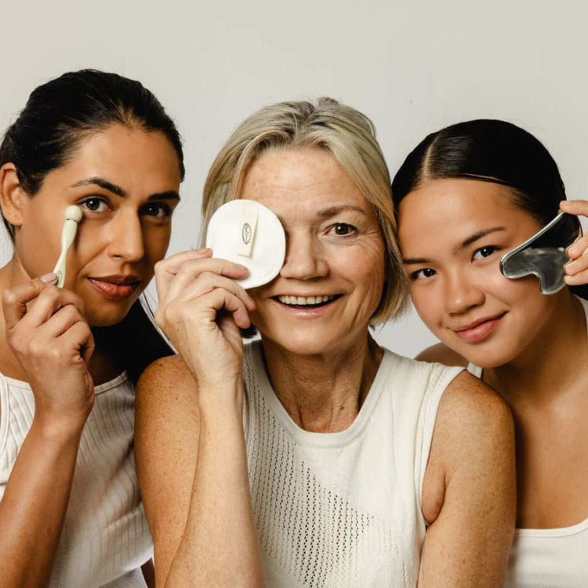 Soothing Eye Roller by UpCircle