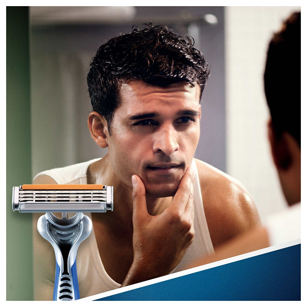 Gillette Blue3 razors – view 2