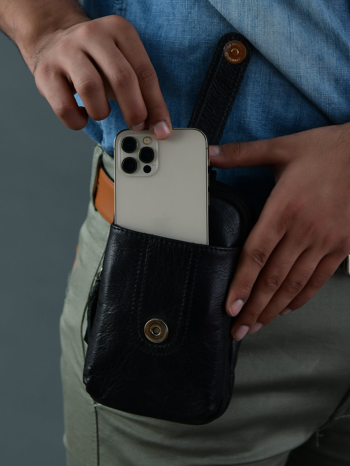 Jet-Set Organizer: Leather Phone Pouch by Classy Leather Bags