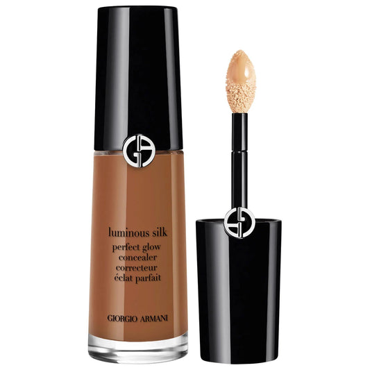 Luminous Silk hydrating face and under-eye concealer, long-lasting and paraben-free
