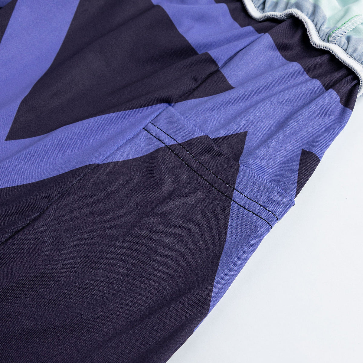 Team V 2-in-1 lined shorts – view 2