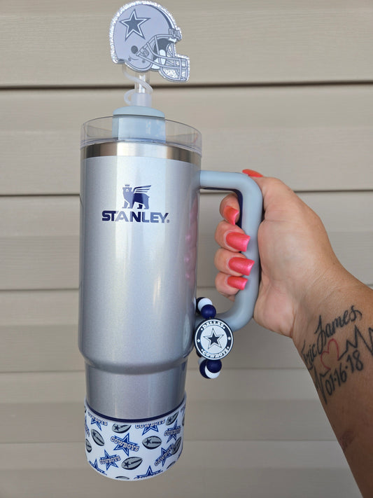 Dallas Cowboys 10mm acrylic straw topper by THE SALTY CHIC, view 2