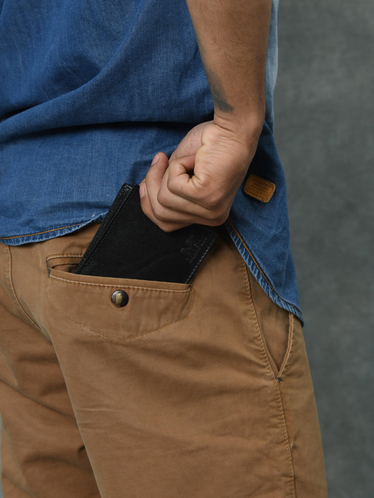 Donovan Men's Wallet by Classy Leather Bags