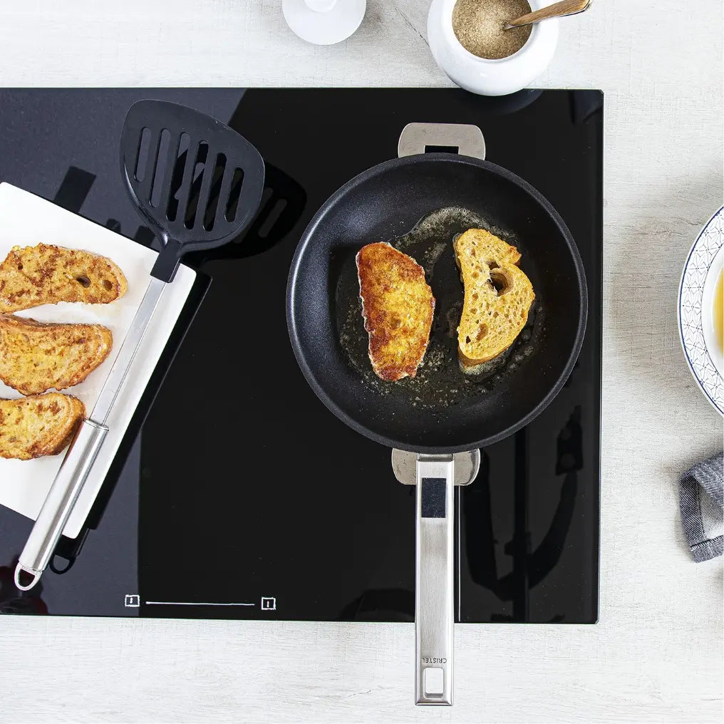 CRISTEL USA Strate 4-piece frying pan set, view 2