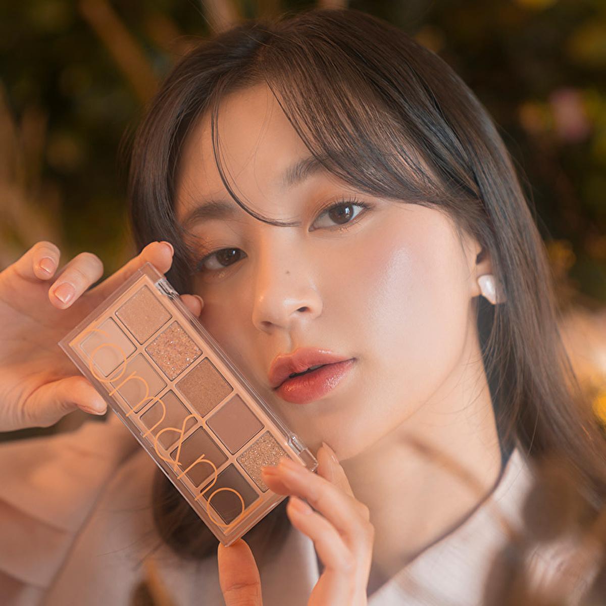 rom&nd Better Than Palette Eyeshadow Palette 08 Peach Dalhia Garden - Versatile Makeup Eyeshadow Palette with 10 Color Combinations by Beauty Care Bag