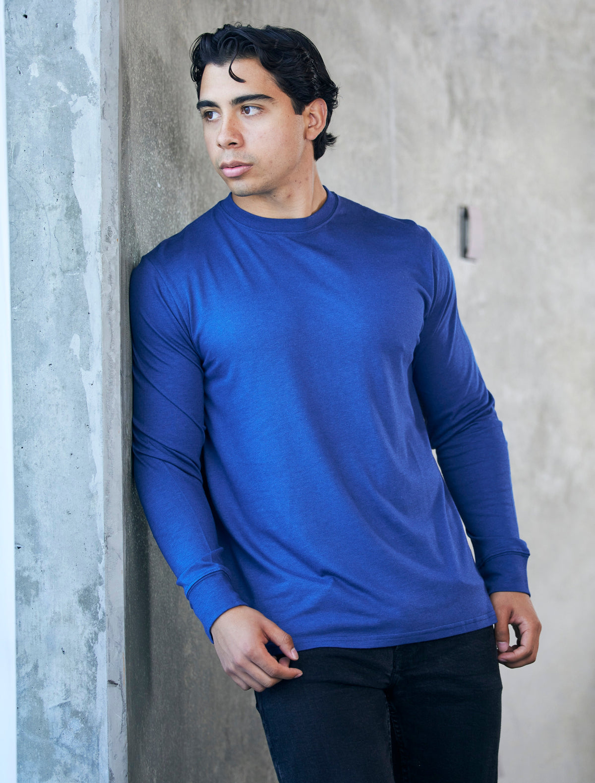 Men's long sleeve crew neck T-shirt in bamboo viscose and organic cotton