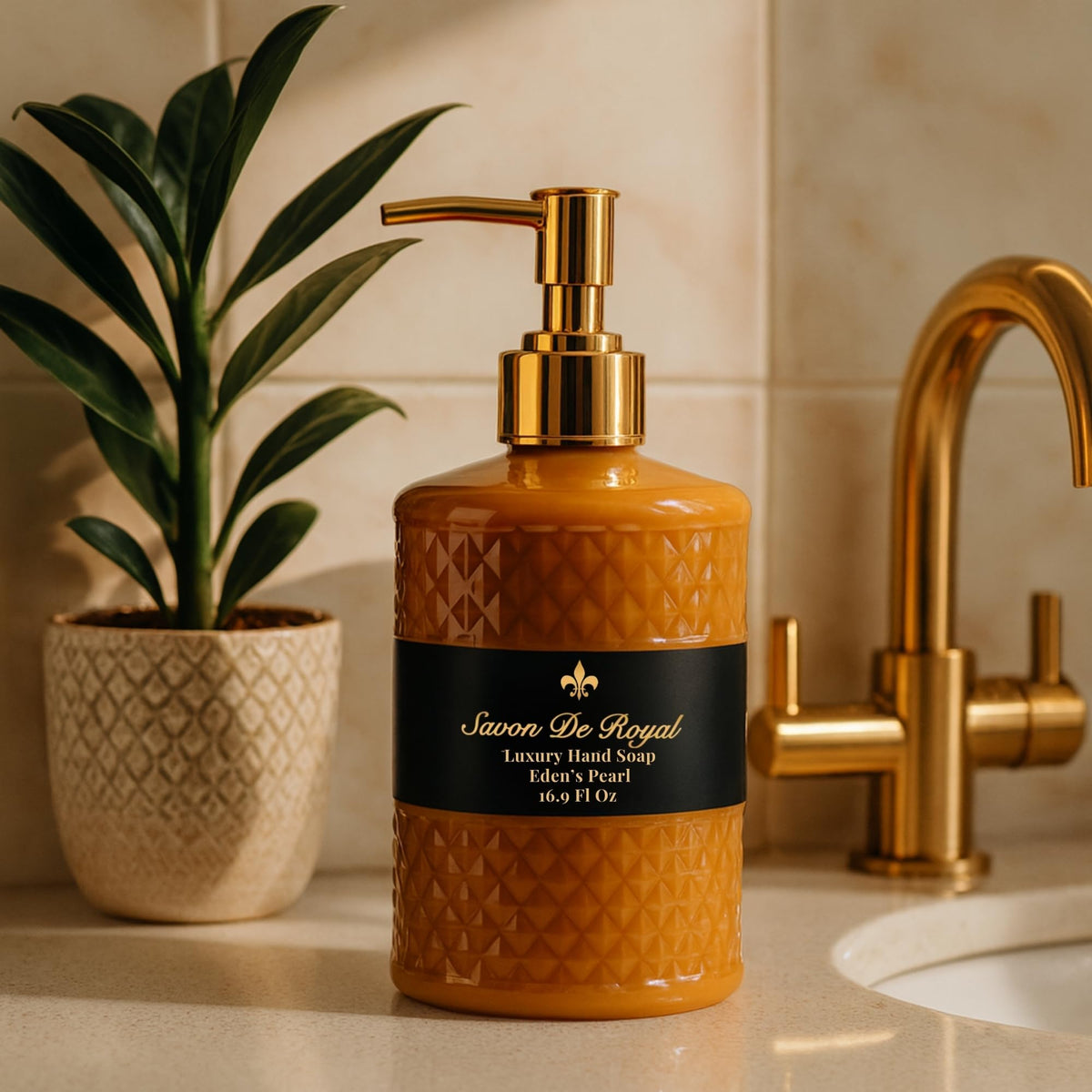Savon De Royal Black Pearl hand soap – view 5
