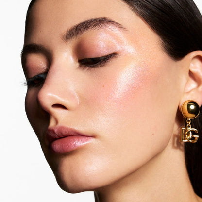 Dolce & Gabbana Glazelighter Glowpalescent Highlighter by Beauty Care Bag