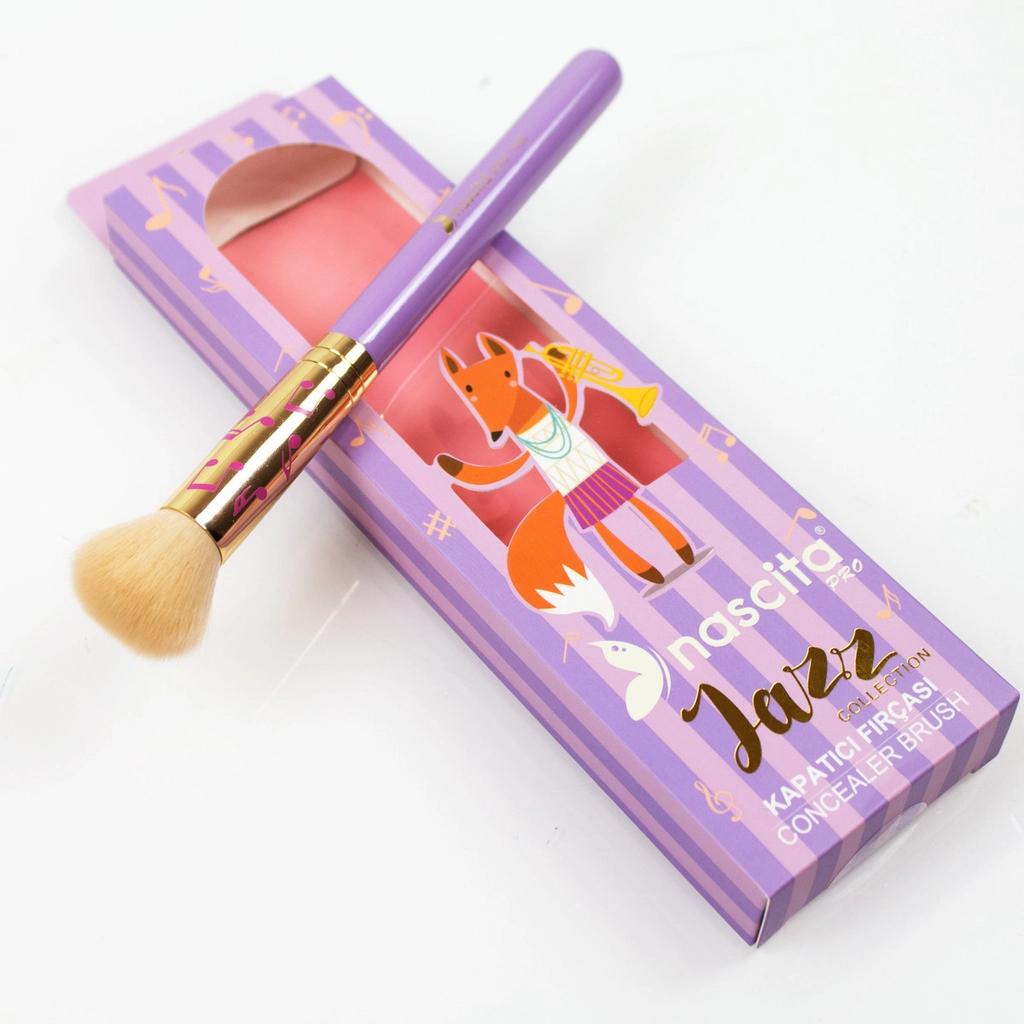 Nascita Jazz Concealer Brush for Seamless Blending by Beauty Care Bag
