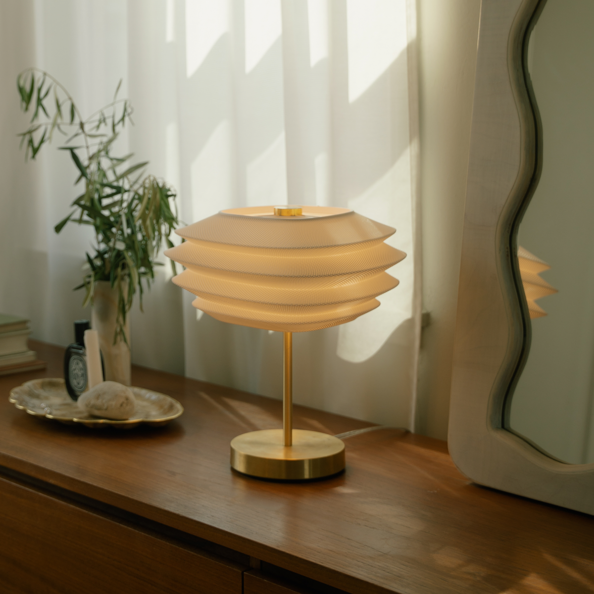 Arcas Lamp by Wooj Design