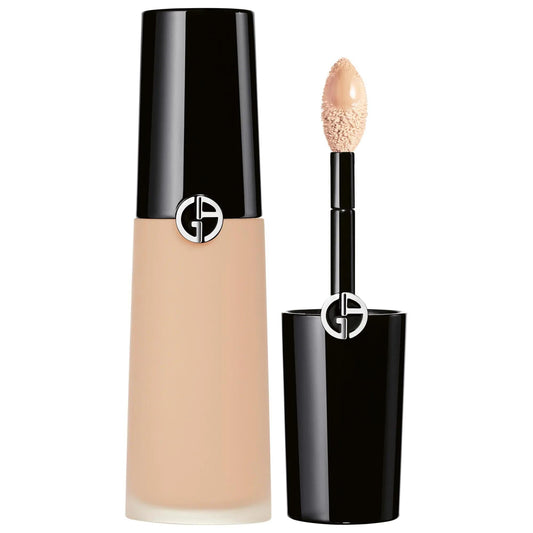 Luminous Silk hydrating face and under-eye concealer with radiant finish