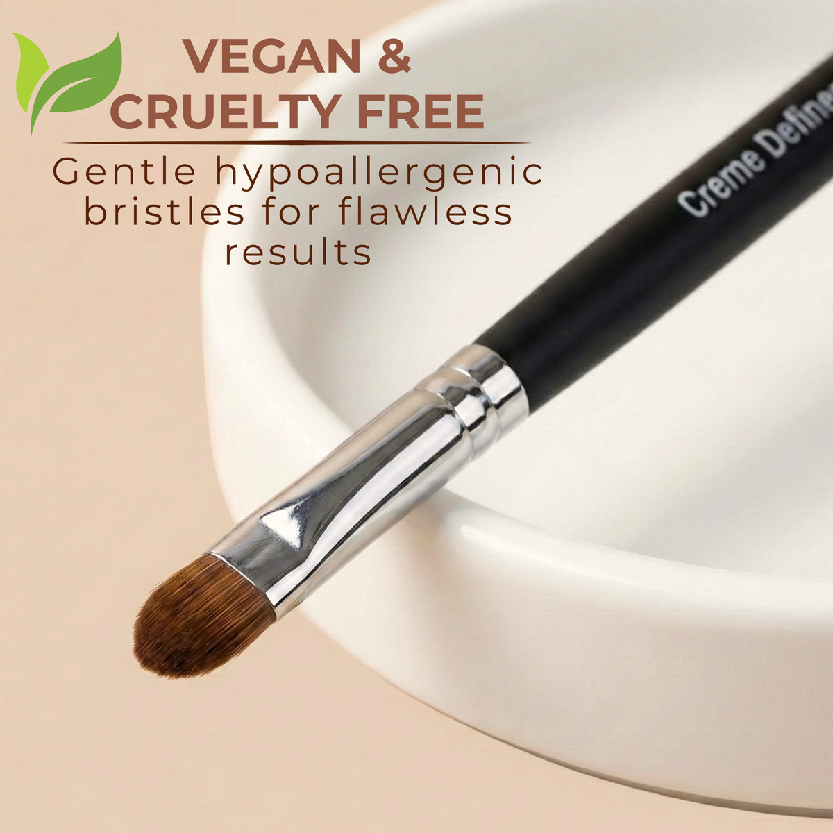 Creme definer brush – view 4