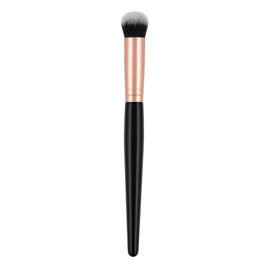 Eklips Oval Concealer Brush for Seamless Blending, 1 Count by Beauty Care Bag
