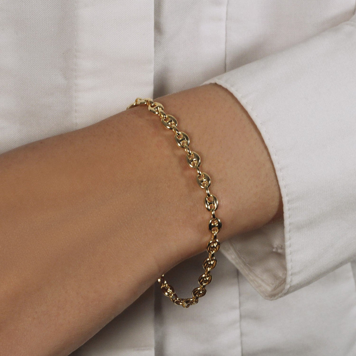 14k yellow gold 4.70mm puffed mariner link bracelet, Avera Group, view 4