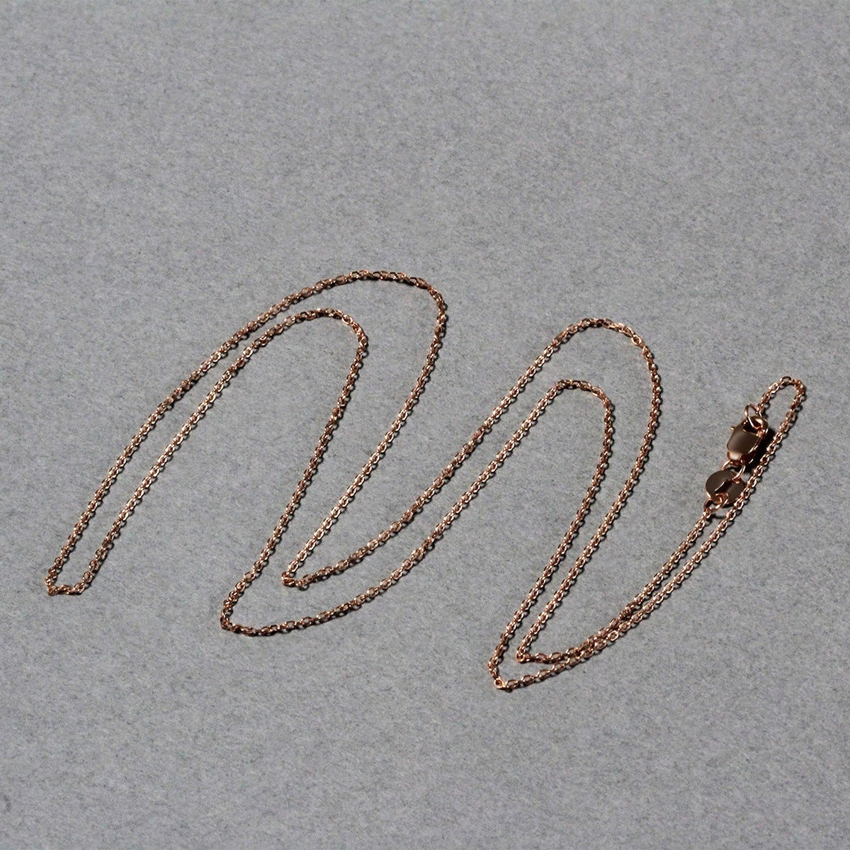 18k rose gold diamond-cut cable link chain, 0.75mm by Avera Group, view 5