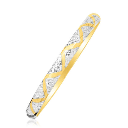 Avera Group 10K two-tone gold textured zigzag bangle, 7 inch