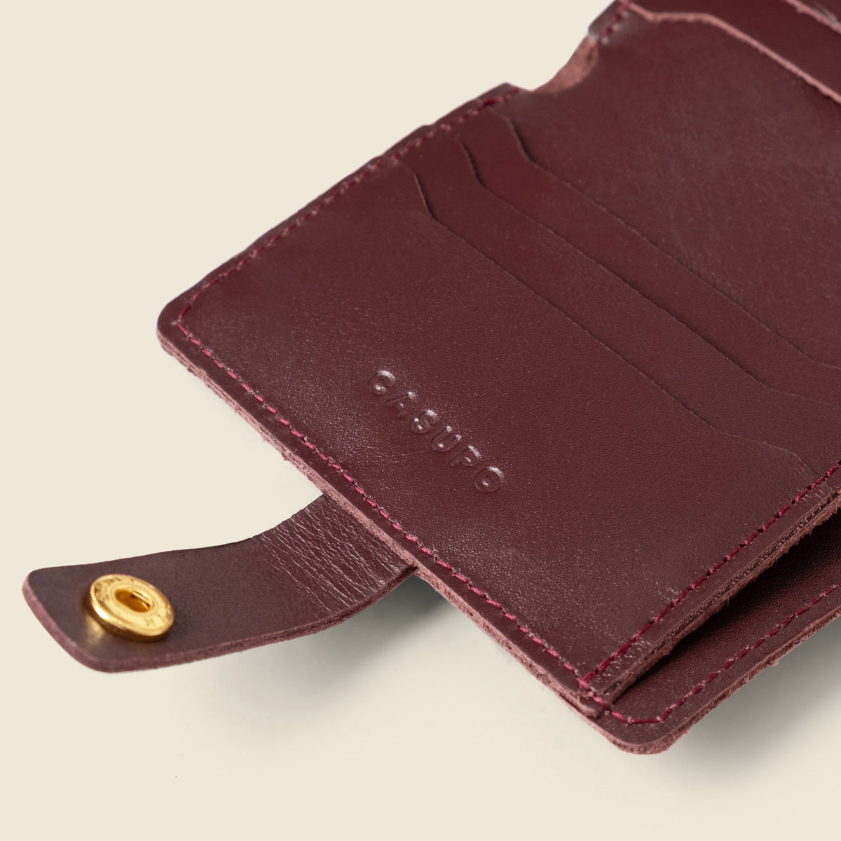 Leather Bifold Wallet with Snap & Key Ring - Burgundy by CASUPO