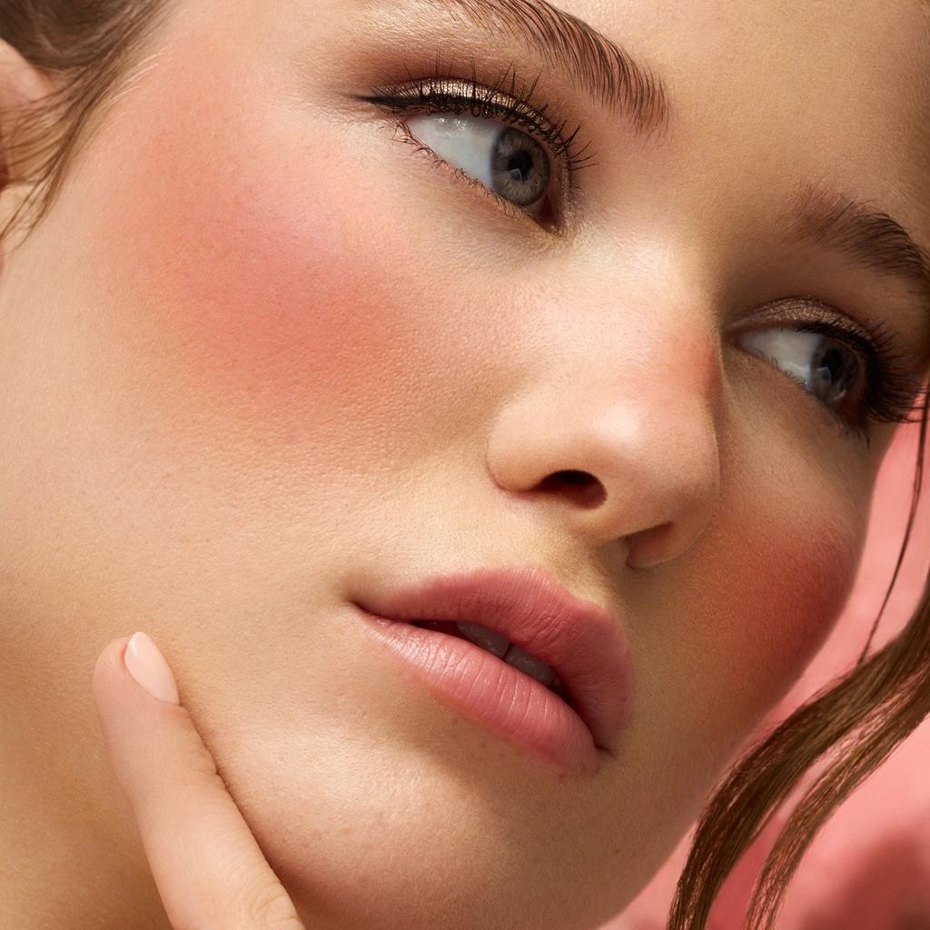 Astra Pure Beauty Cream Blush 02 for a Natural Flush by Beauty Care Bag