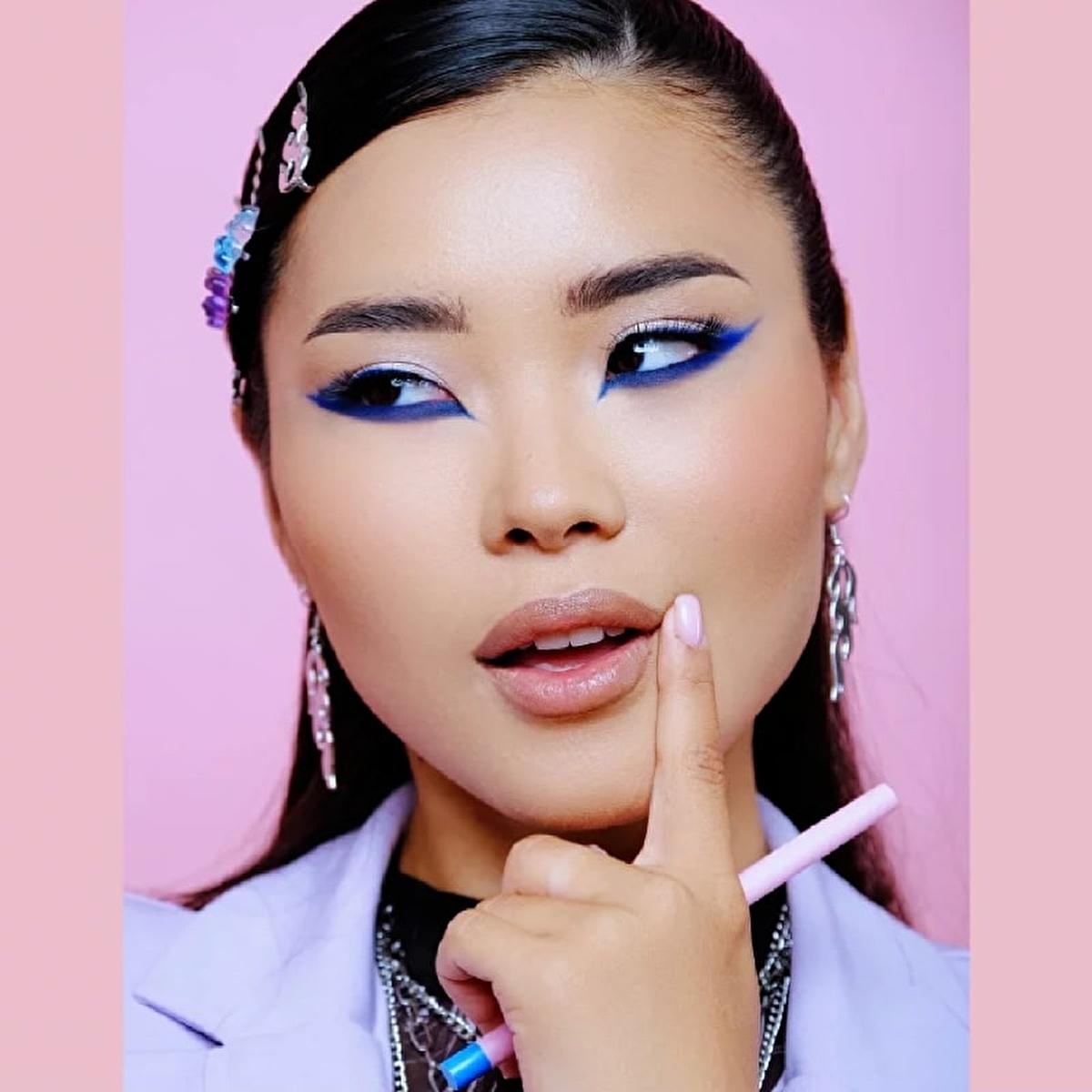 Soda Eyeliner Pencil - Waterproof, Long-Lasting Eye Makeup with Built-in Sharpener - Black Heart by Beauty Care Bag