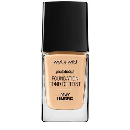 wet n wild Photo Focus Dewy liquid foundation in Soft Beige