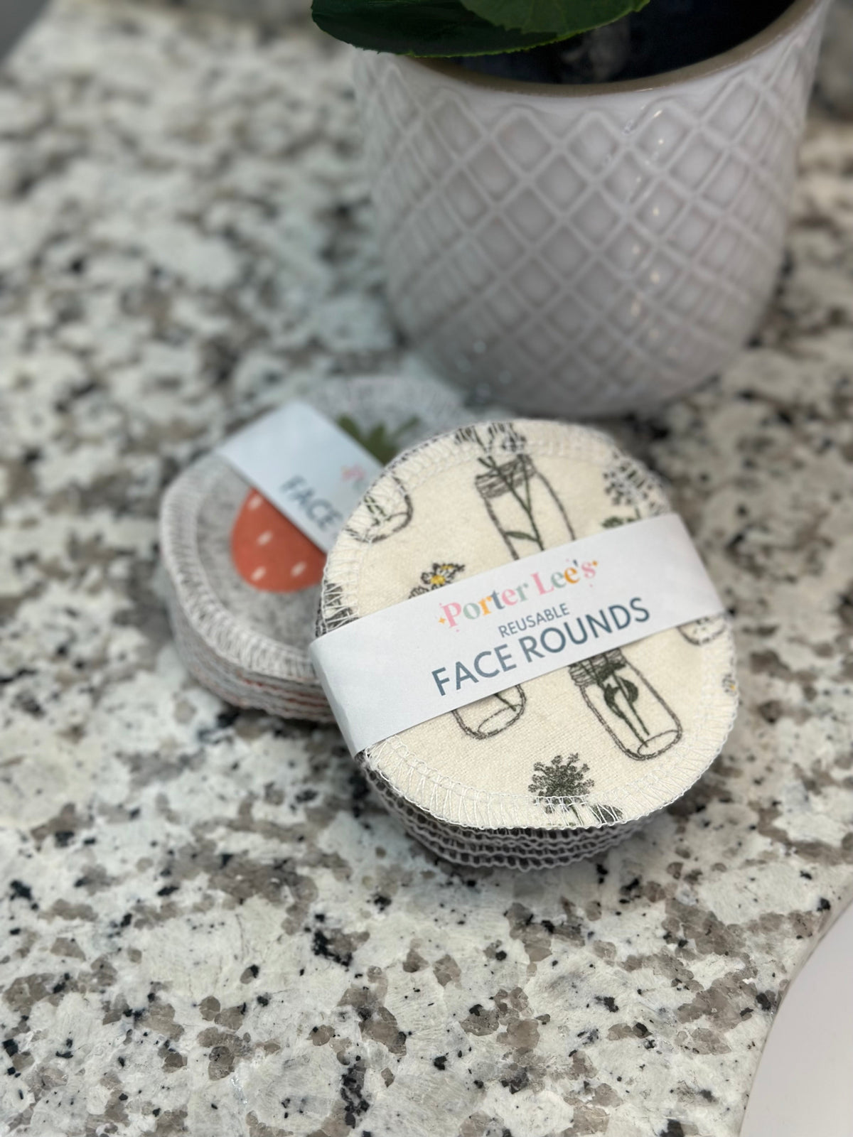 Reusable face rounds – view 2