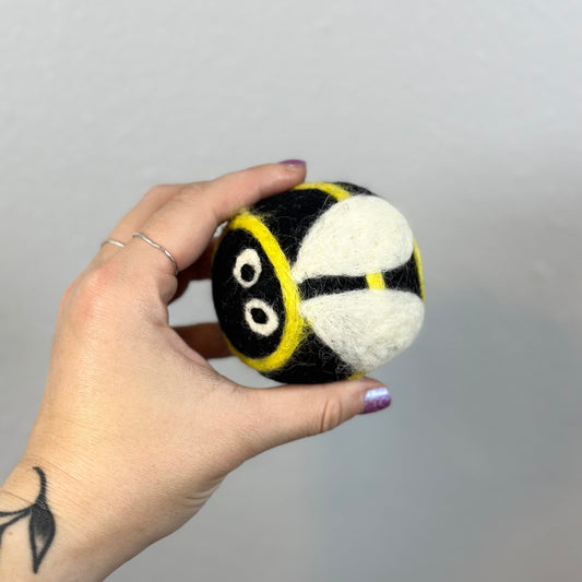 Wool dryer balls, Bumble Bee – view 2
