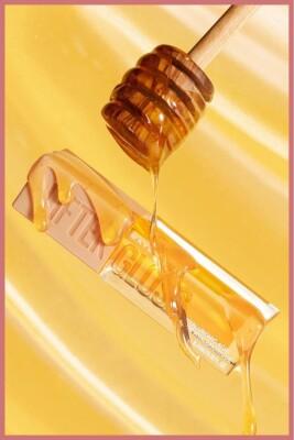 Maybelline Lifter Gloss: Honey Maple Hydrating Lip Gloss - Natural Warm Tone, Plumping Hyaluronic Acid Shine, Non-Sticky Formula by Beauty Care Bag