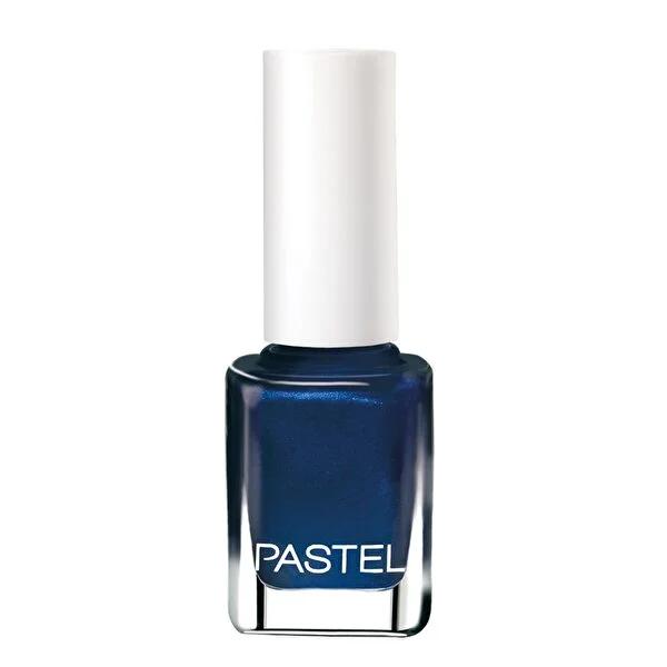 Pastel 5-free nail polish in Lacivert