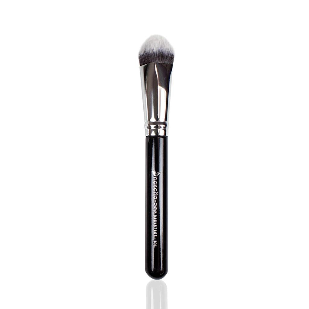 Nascita 4D Kabuki Foundation Brush 301 for Seamless Makeup by Beauty Care Bag