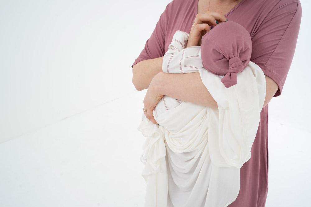KNOTTED HAT by Mint Green Iphigenia