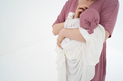 KNOTTED HAT by Mint Green Iphigenia