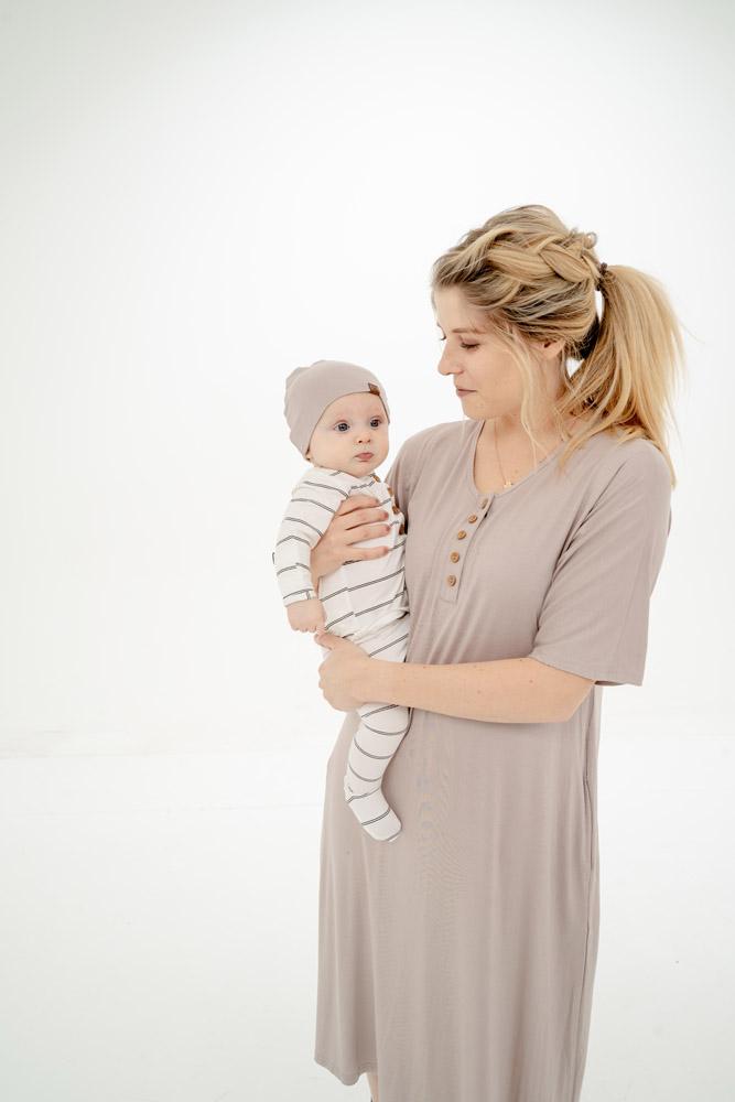 KNOTTED HAT by Mint Green Iphigenia