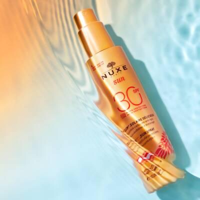 Nuxe Sunscreen Spray SPF30 - Anti-Aging, Moisturizing Sun Protection for Face & Body by Beauty Care Bag