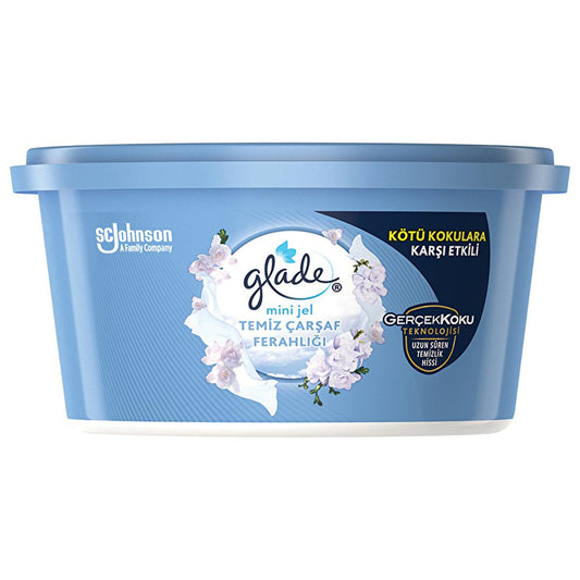 Glade Compact mini gel air freshener for small spaces