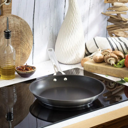 CRISTEL 1826 Collection set of two non-stick frying pans