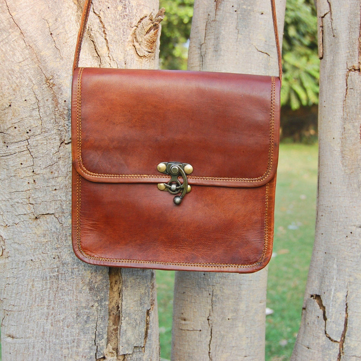 The Feminine Crossbody by Classy Leather Bags