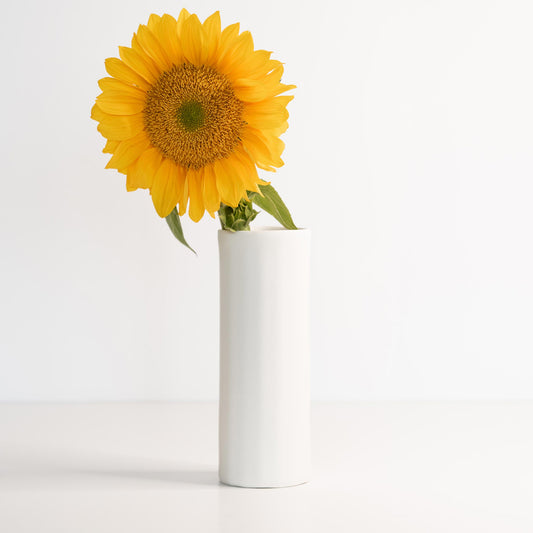 Bloom porcelain flower vase – view 2