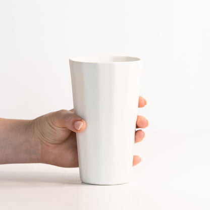 Porcelain pint cup – view 2