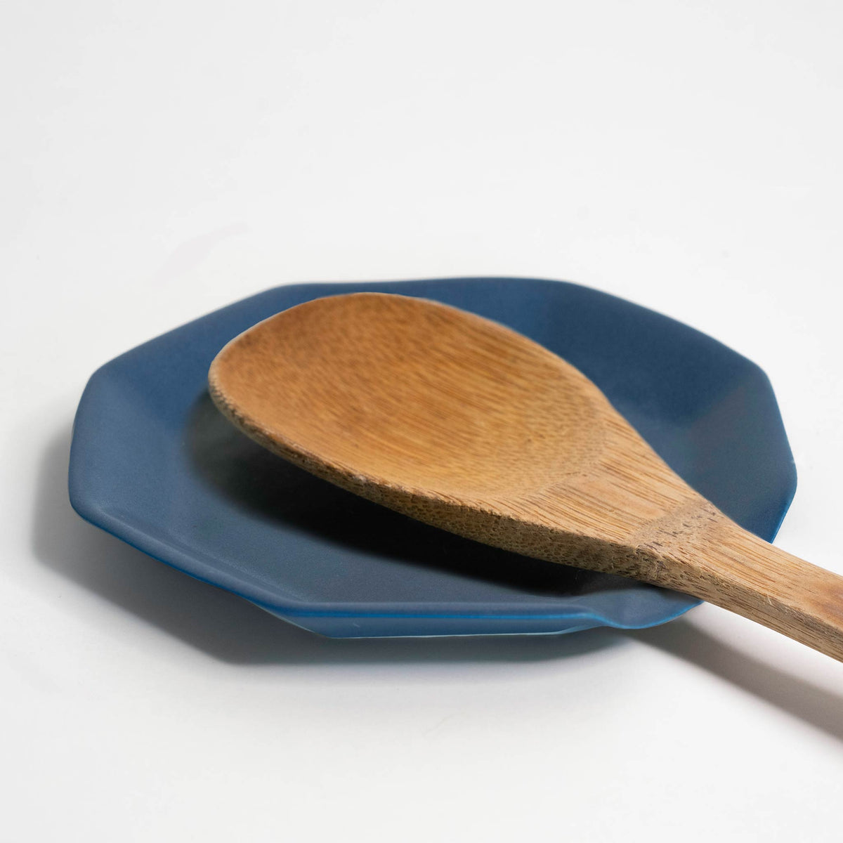 Porcelain spoon rest – view 10