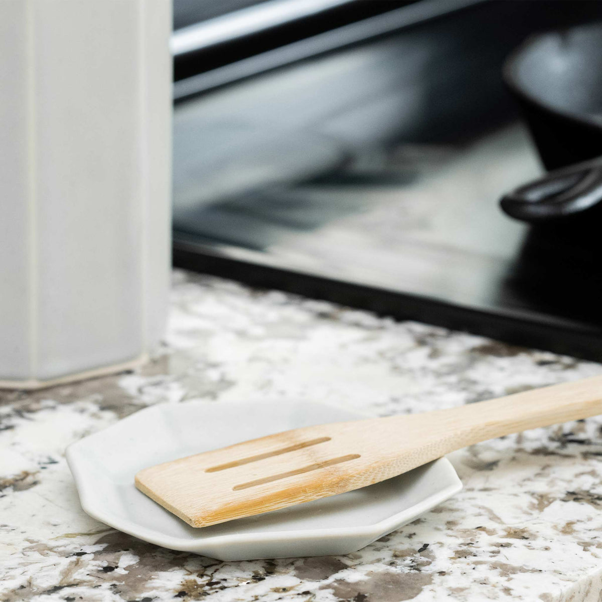 Porcelain spoon rest – view 5