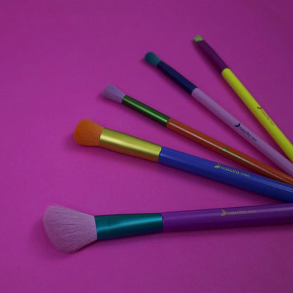 Nascita 5-Piece Makeup Brush Set S141 for Daily Looks by Beauty Care Bag