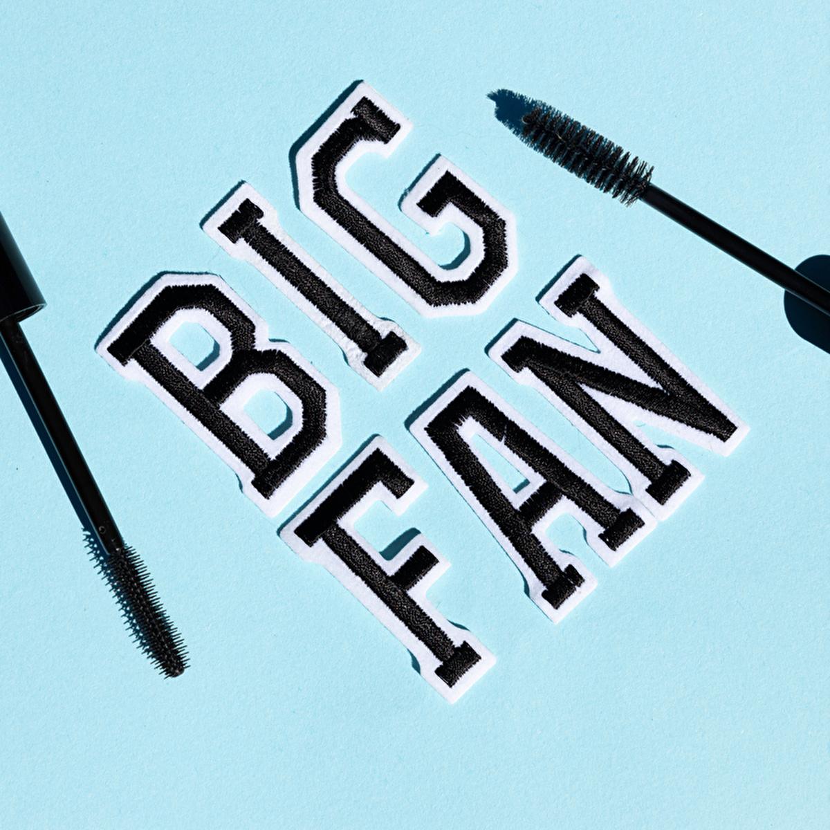 theBalm Big Fan Defining Mascara: Xtra-Lush Brush for Volumizing & Long-Lasting Eyelash Enhancement Ð Achieve Dramatic, Thick Lashes All Day. by Beauty Care Bag