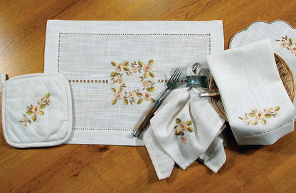 Xia Home Fashions Crewel Rose Placemats Embroidery Hemstitch 14x20 by Pink Leto