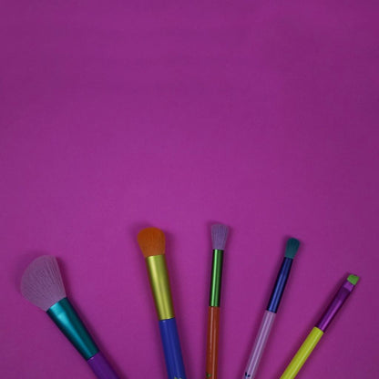 Nascita 5-Piece Makeup Brush Set S141 for Daily Looks by Beauty Care Bag