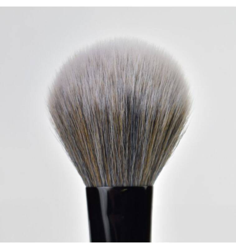 Beter Elite Triangular Powder Brush for Flawless Setting by Beauty Care Bag