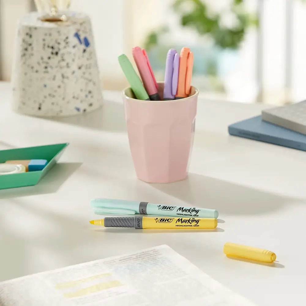 BIC Highlighter Grip Pastel, Highlighter Pens with Adjustable Chisel Tip, Rubber Grip for Extra Comfort, Assorted Colours, Pack of 6Highlighter PliersTorqelo.com