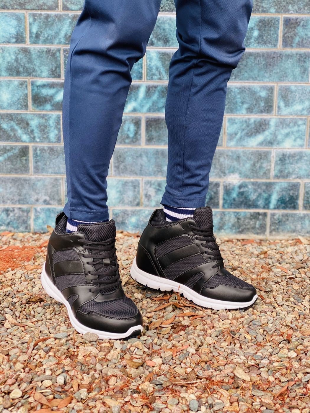 CALTO 4-Inch Taller Men's Black Elevator Sneakers - G3330Sneakers / AthleticsTorqelo.com
