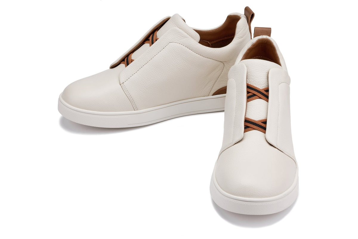 CALTO - J1933 - 2.6 Inches Taller (Off-White) - Slip-On SnoafersCasualTorqelo.com